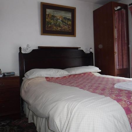 Morawel Bed and Breakfast Fishguard Buitenkant foto