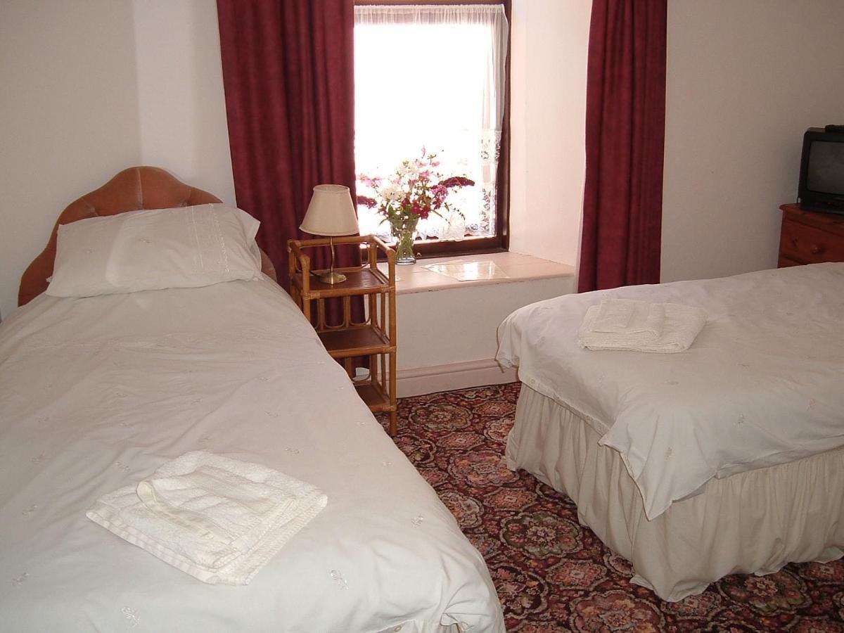 Morawel Bed and Breakfast Fishguard Buitenkant foto